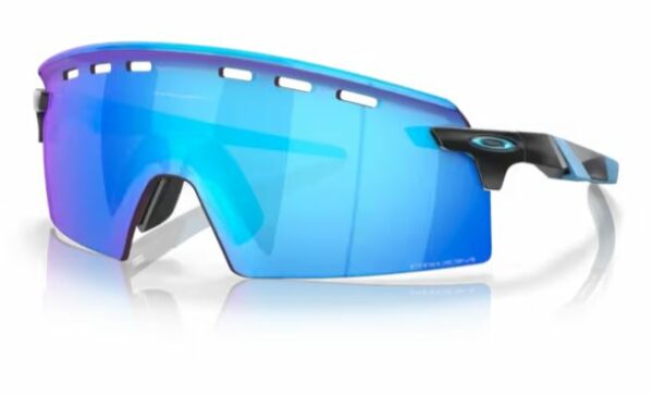 productafbeelding van de Oakley Encoder Strike Vented sportbril met blauwe Prizm Sapphire lens